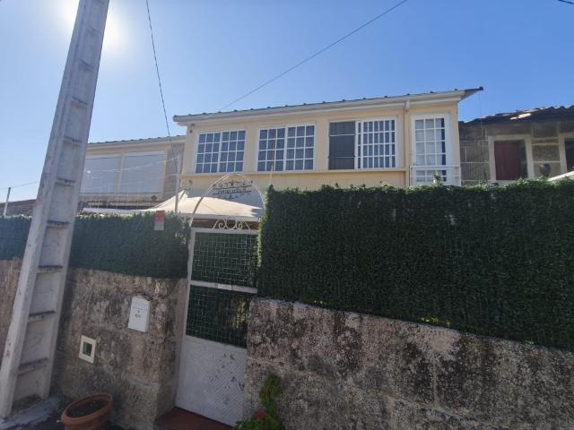 Casa de piedra con piscina y encanto en O Carballiño