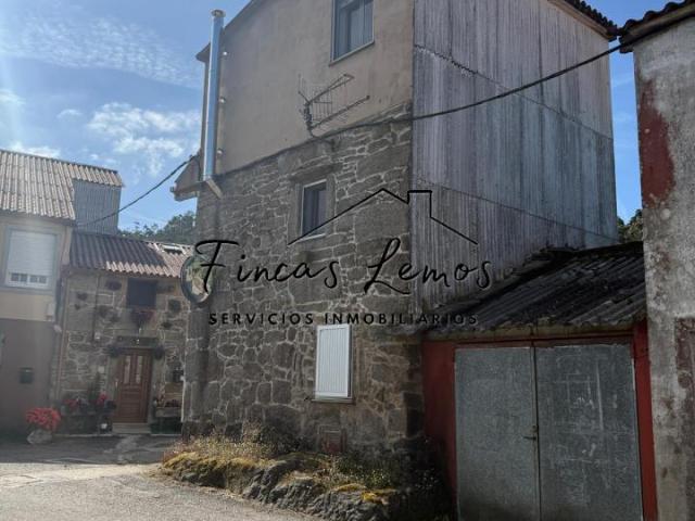 Casa de piedra en venta Vivienda con encanto tradicional en entorno tranquilo