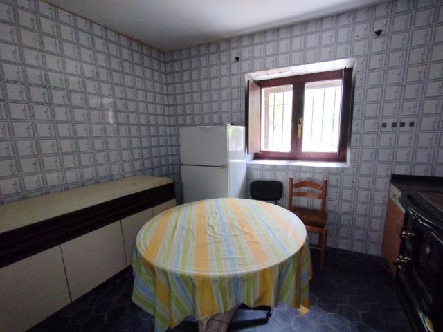 CASA DE PIEDRA EN VENTA ZONA DE VILLARCAYO