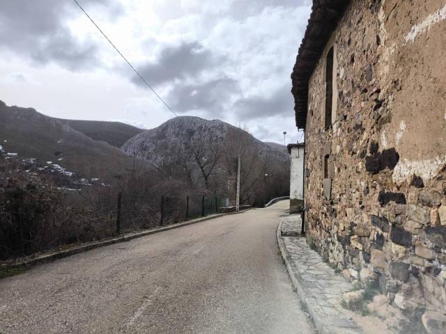 Casa de piedra en venta en Villar del Puerto