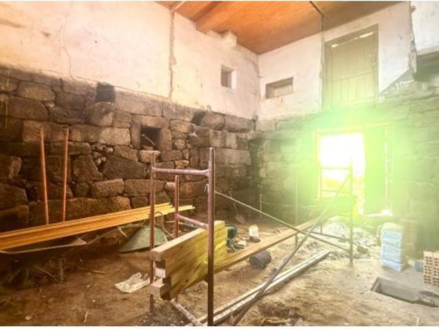 Casa de piedra en venta Oportunidad Única para Reformar en Barbadas