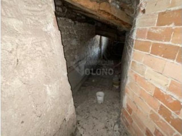 Casa de piedra en el centro