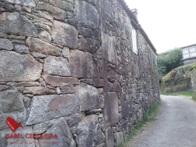 Casa de piedra para reforma en Mavia Oia