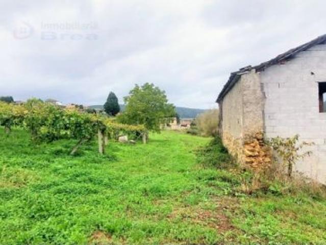 Casa de piedra para restaurar en Cira