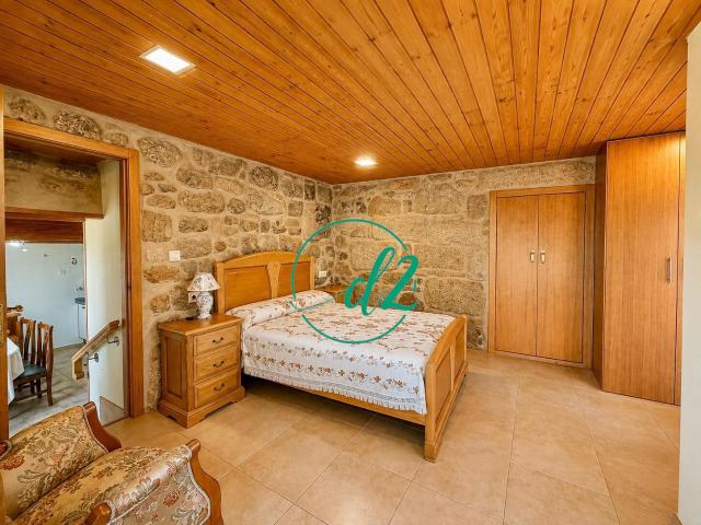 CASA DE PIEDRA REFORMADA CON ENCANTO A TAN SOLO 12 MINUTOS DEL CENTRO DE OURENSE. REF1498