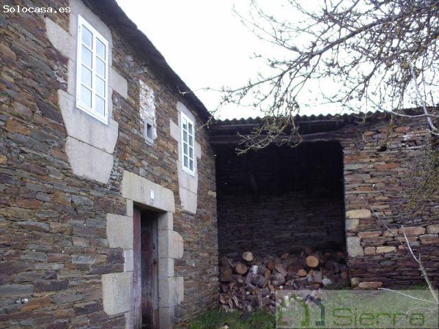 Casa de piedra restaurada