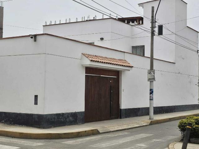 CASA DE PLAYA EN VENTA EN PLAYA ARICA – LURIN