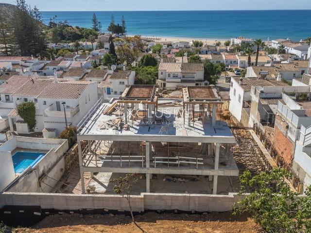 Casa de Praia Moderna para Venda na Praia da Luz, Algarve 159m² Luz