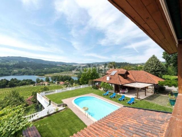 Prestigiosa casa de 486 m² à venda Marco de Canaveses, Porto