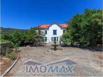 Casa à venda em Luzim e Vila Cova - Piscina
