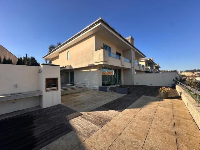 Casa de prestígio de 519 m² à venda São João da Madeira, Portugal