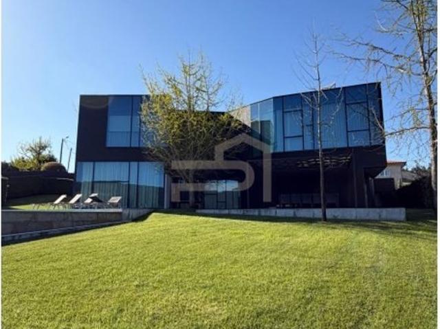 Casa de prestígio de 564 m² à venda Braga, Portugal
