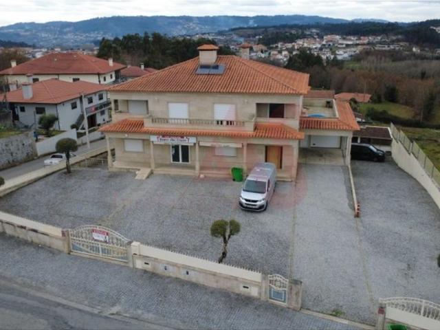 Prestigiosa casa de 713 m² à venda Fafe, Portugal