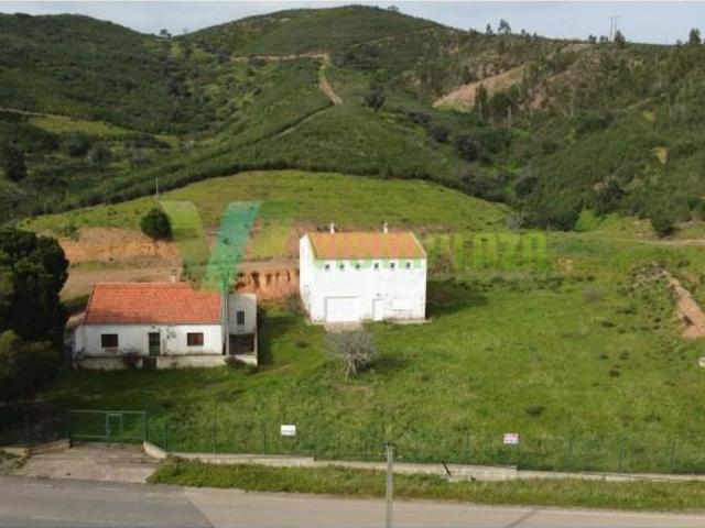 Prestigiosa casa de 143250 m² à venda Monchique, Faro