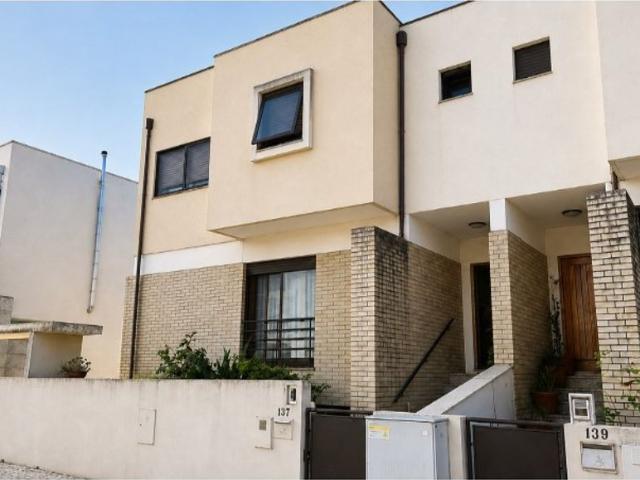 Casa de prestígio de 199 m² à venda Maia, Porto