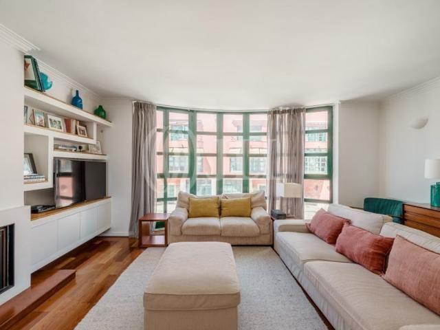 Casa de prestígio de 227 m² para alugar Lapa, Lisboa