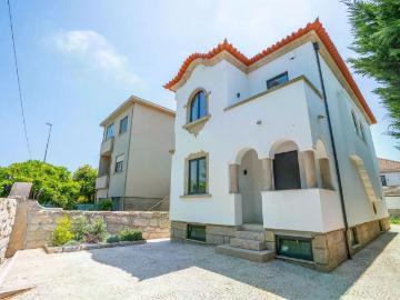 Casa de prestígio de 234 m² à venda Lordelo do Ouro, Porto