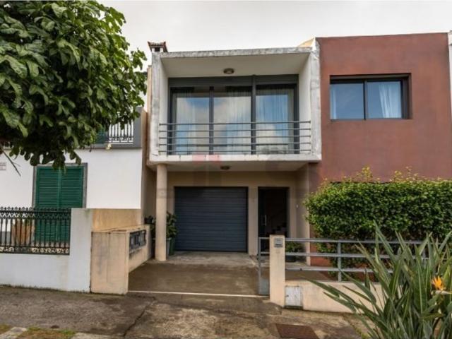 Casa de prestígio de 236 m² à venda Ponta Delgada, Portugal