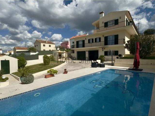 Casa de 252 m² à venda Sesimbra, Setúbal