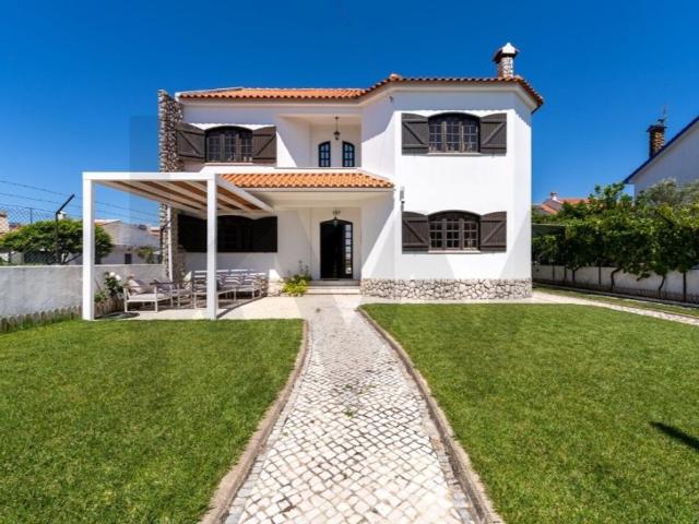 Casa de prestígio de 262 m² à venda Moita, Portugal