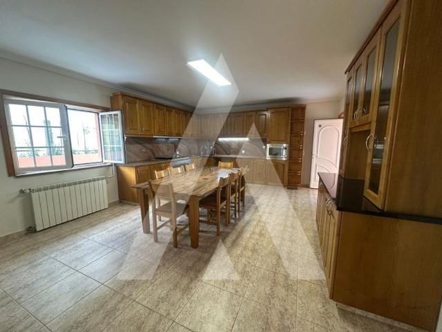 Casa de prestígio de 264 m² à venda Santa Maria da Feira, Aveiro