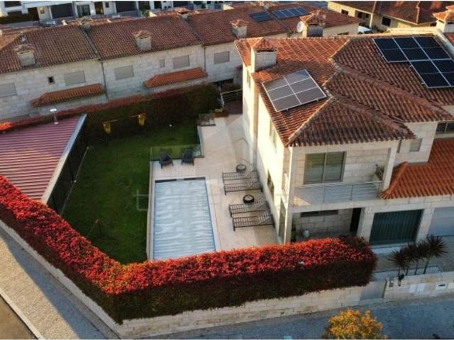 Casa de prestígio de 265 m² à venda Vila Nova de Famalicão, Braga
