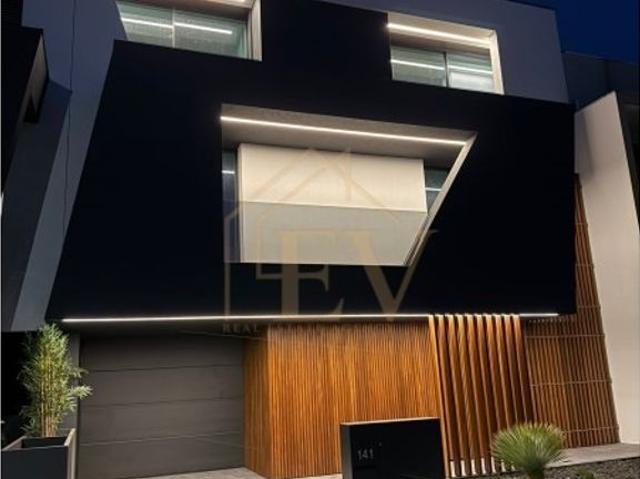 Casa de prestígio de 297 m² à venda Guimarães, Braga