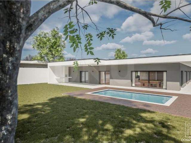 Casa de 311 m² à venda Alcobaça, Leiria