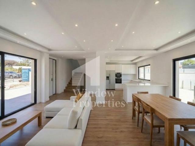 Casa de prestígio de 320 m² à venda Gambelas, Faro