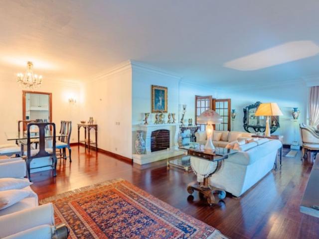 Casa de prestígio de 325 m² à venda Vila Nova de Gaia, Porto
