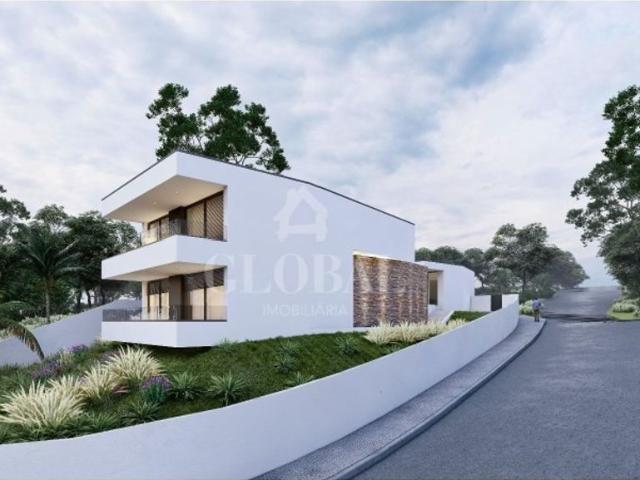 Casa de prestígio de 328 m² à venda Centro, Santa Maria da Feira, Aveiro