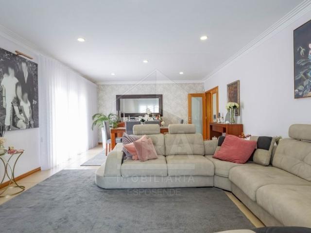 Casa de 330 m² à venda Palmeira de Faro, Esposende, Braga