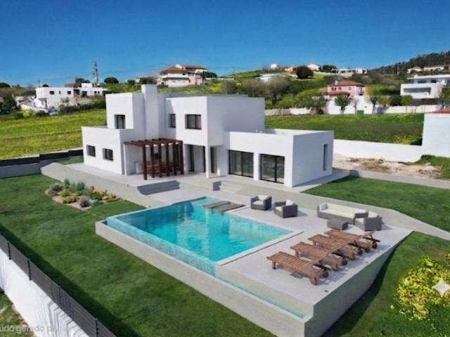 Casa de prestígio de 354 m² à venda Fonte Grada Sao Pedro e Santiago, Torres Vedras, Lisboa