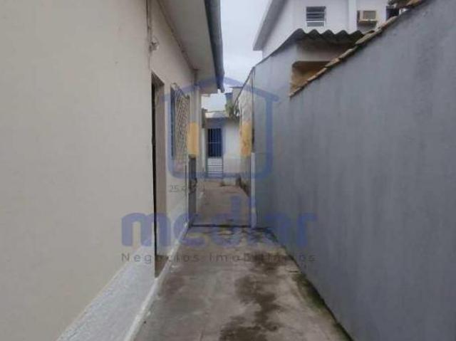 Casa de rua: Térrea / Residencia Vila Voturuá