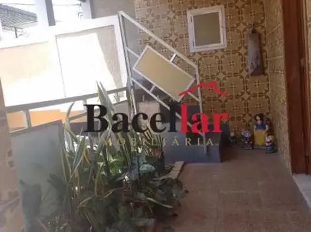 Casa de rua: Duplex / Residencial / Praça Seca