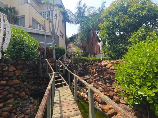 Casa De Rua Fechada Morumbi 5 Dormitórios 850m²