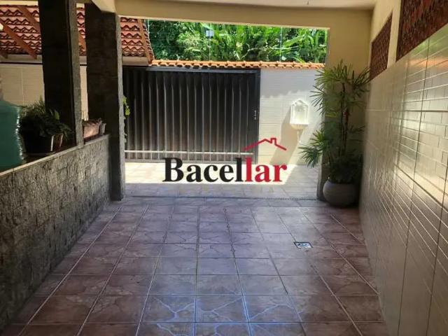 Casa de rua: / Residencial / Tauá