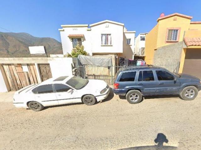CASA DE REMATE ARIEL 369 ENSENADA BAJA CALIFORNIA!
