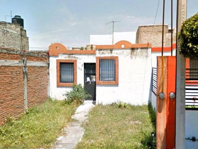 CASA DE REMATE BERNARDO CELIS DE LA ROSA 704 CDAD DE VILLA DE ÁLVAREZ COLIMA !