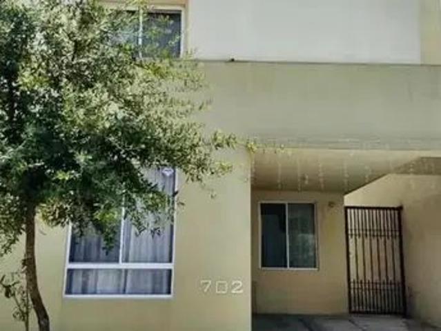 Casa De Renta En Fraccionamiento Privada Paseo Amberes En Guadalupe Nuevo Leóncasa De Dos Niveles