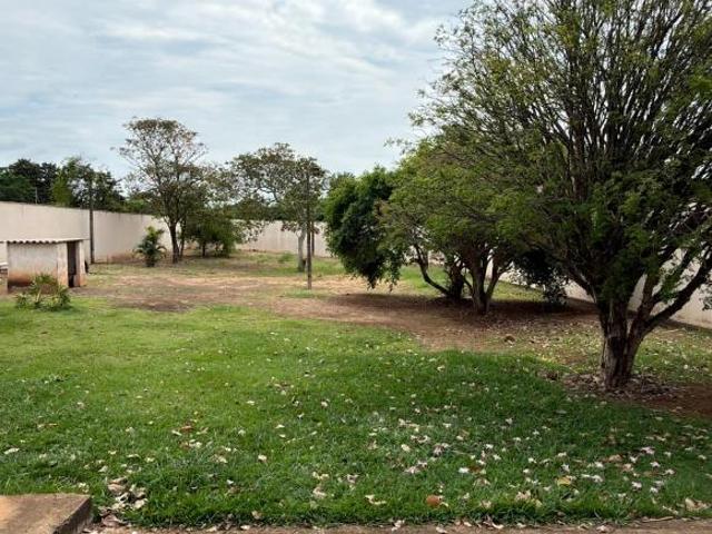 Casa de tijolo à vista, toda reformada!