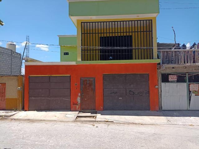 CASA DE TRES NIVELES EN COLONIA ?INSURGENTES? EN TUXTLA