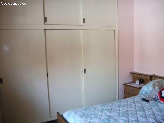 CASA DE TRES PLANTAS EN VENTA