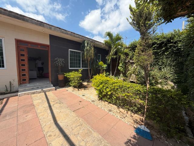 Casa de un nivel en venta en Berriozábal