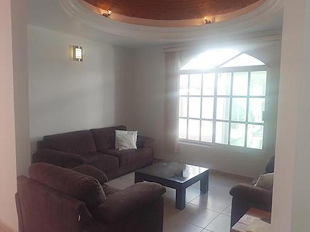 CASA DE UN PISO 4