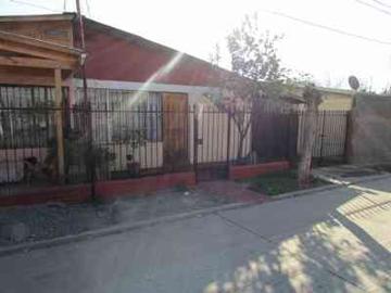 Casa de un piso, en el mejor sector de Maipu
