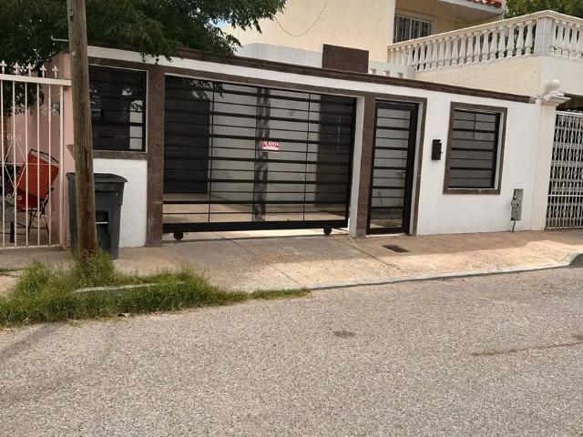 CASA DE UN PISO EN RENTA