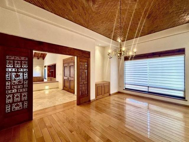 Casa en venta en esquina en Trojes de Kristal
