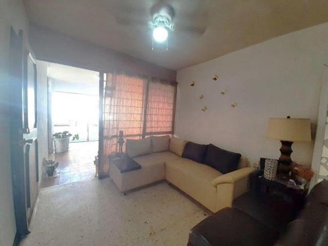 CASA DE UN PISO EN VENTA EN MITRAS NORTE