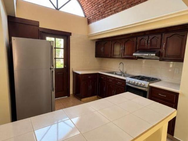 Casa de un piso Frente al Campo de Golf, Fracc. El Cid Mazatlán!